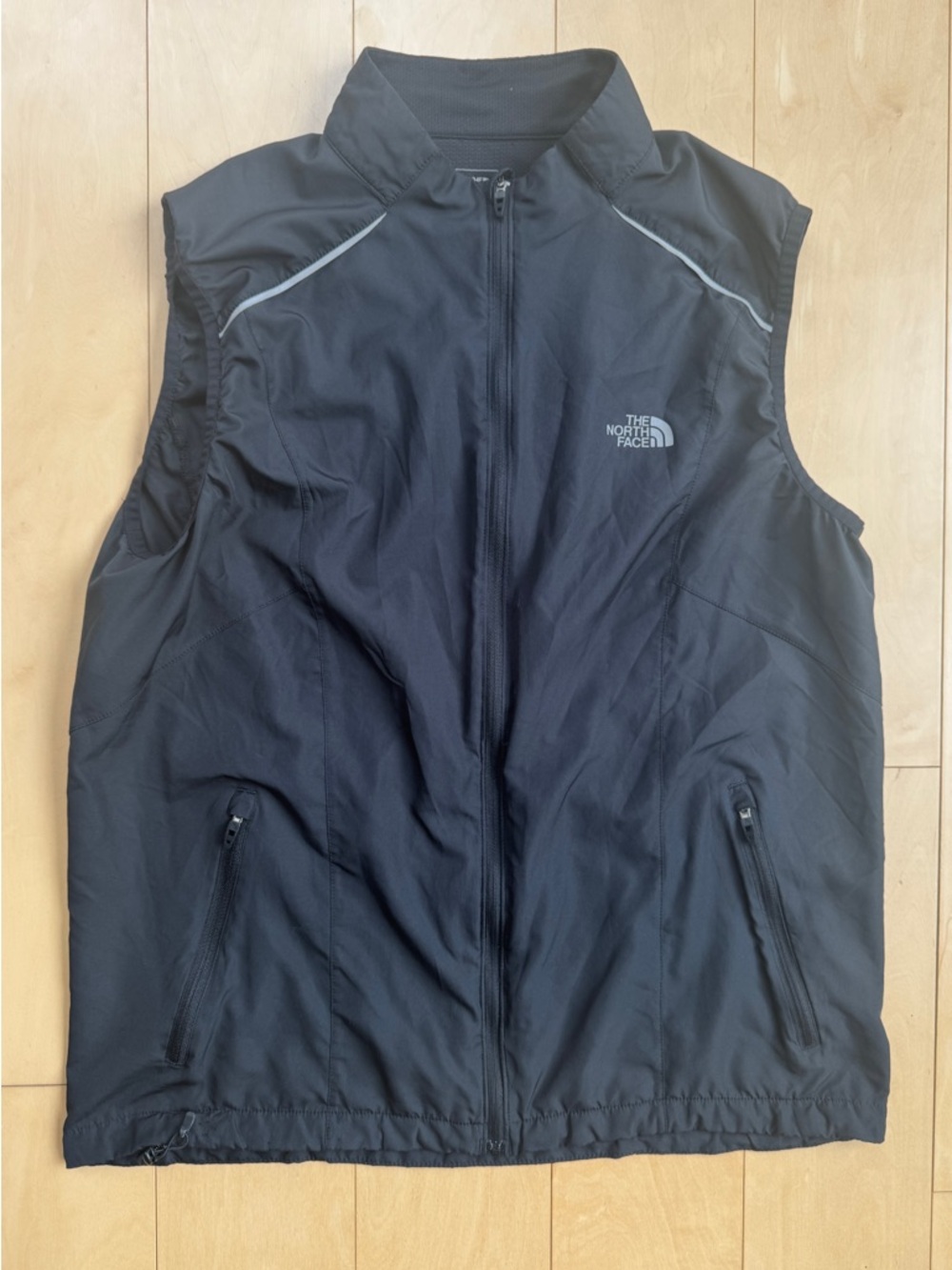 The North Face Flight Series Men’s M Black running vest.